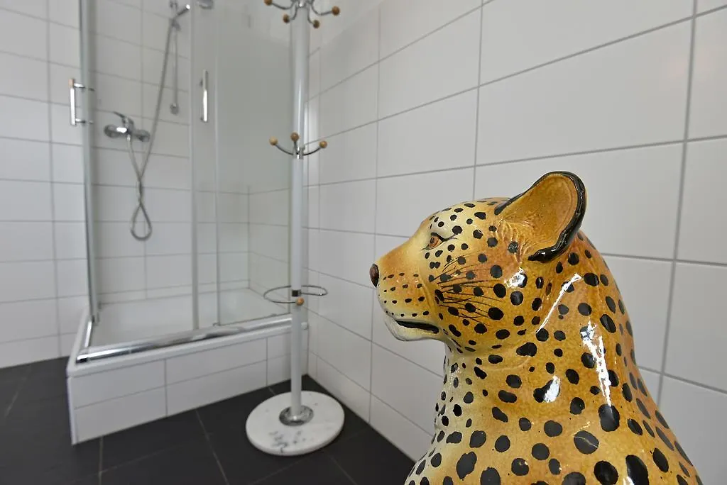 Bananas Hotel And Guesthouse Berlin 0*,  Germany