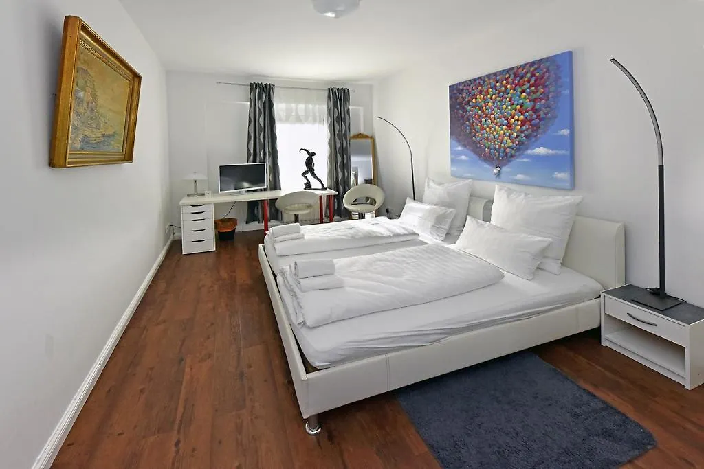 Bananas Hotel And Guesthouse Berlin