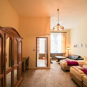 Gasthof Hotelpension Margrit, Berlin