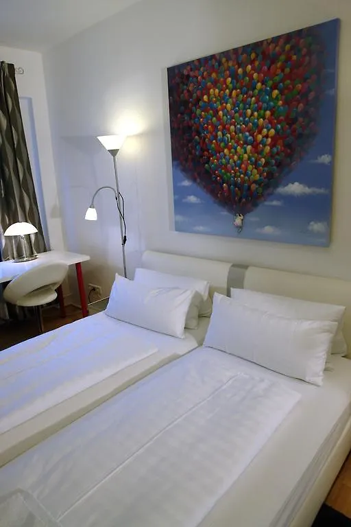 Bananas Hotel And Guesthouse Berlin Casa de hóspedes